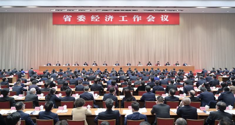 省委經(jīng)濟(jì)工作會(huì)議在成都舉行
彭清華黃強(qiáng)講話(huà)「相關(guān)圖片」